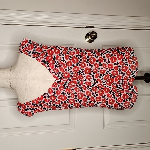 Cabi Flipside Red Floral Ruffle Blouse Size Small Style 5356 - Picture 4 of 11